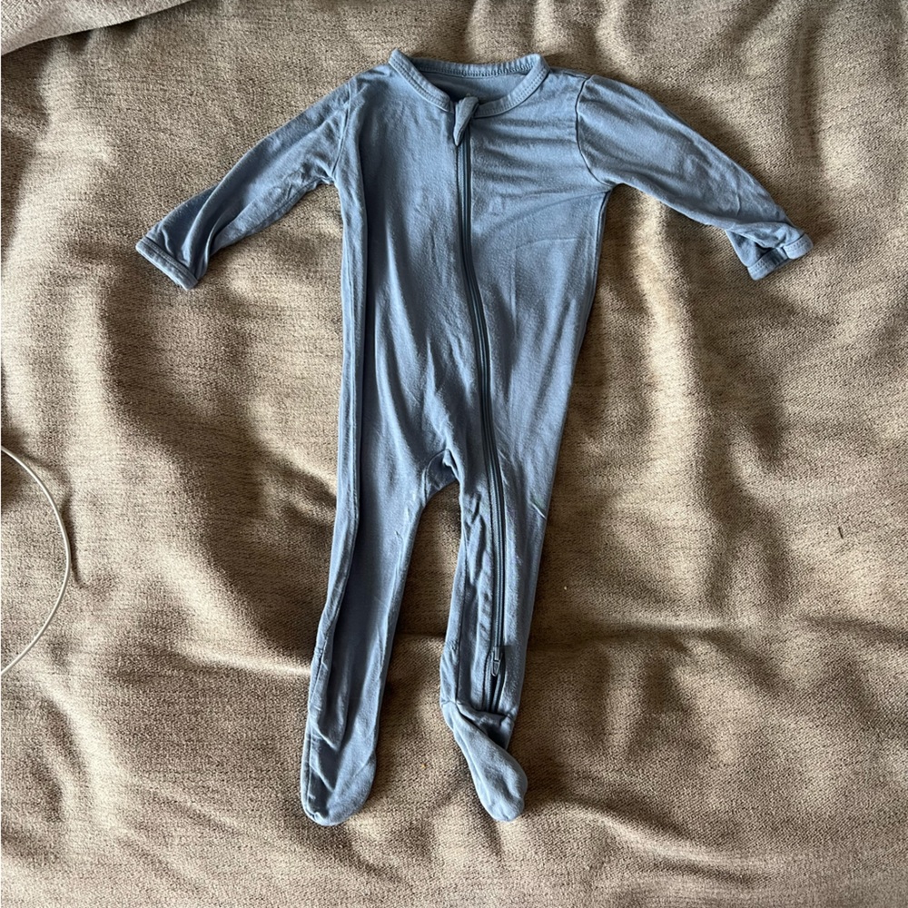 Kyte onesie size 3-6 months